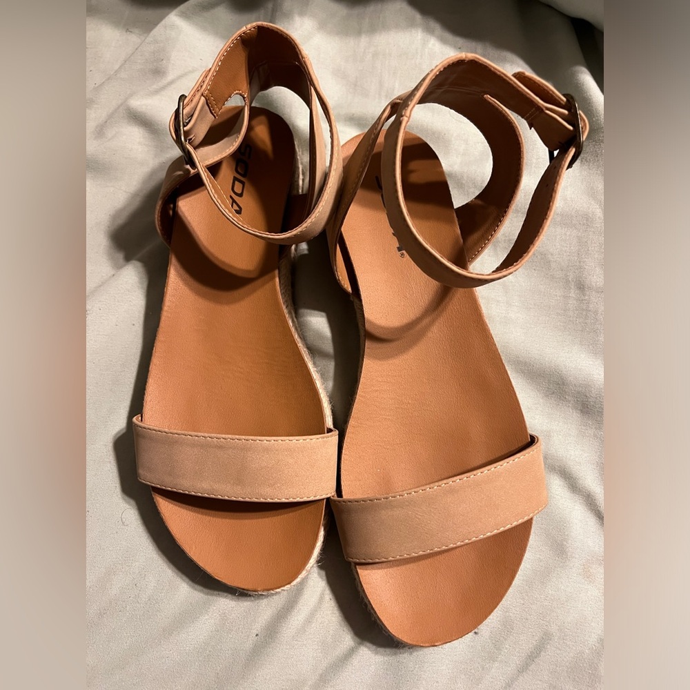 Soda Sandals
